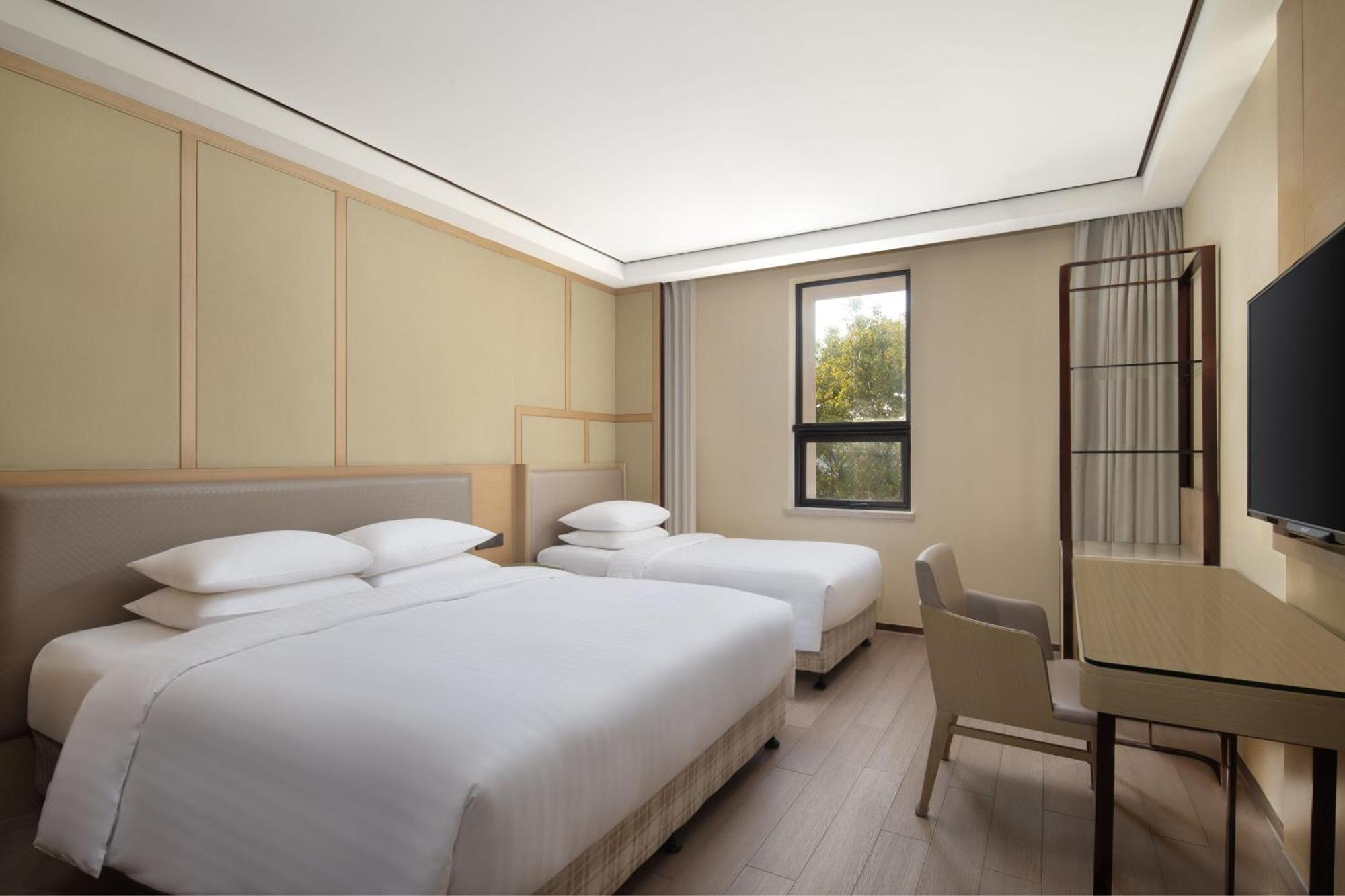 Courtyard By Marriott Shanghai International Tourism And Resorts Zone Exteriör bild