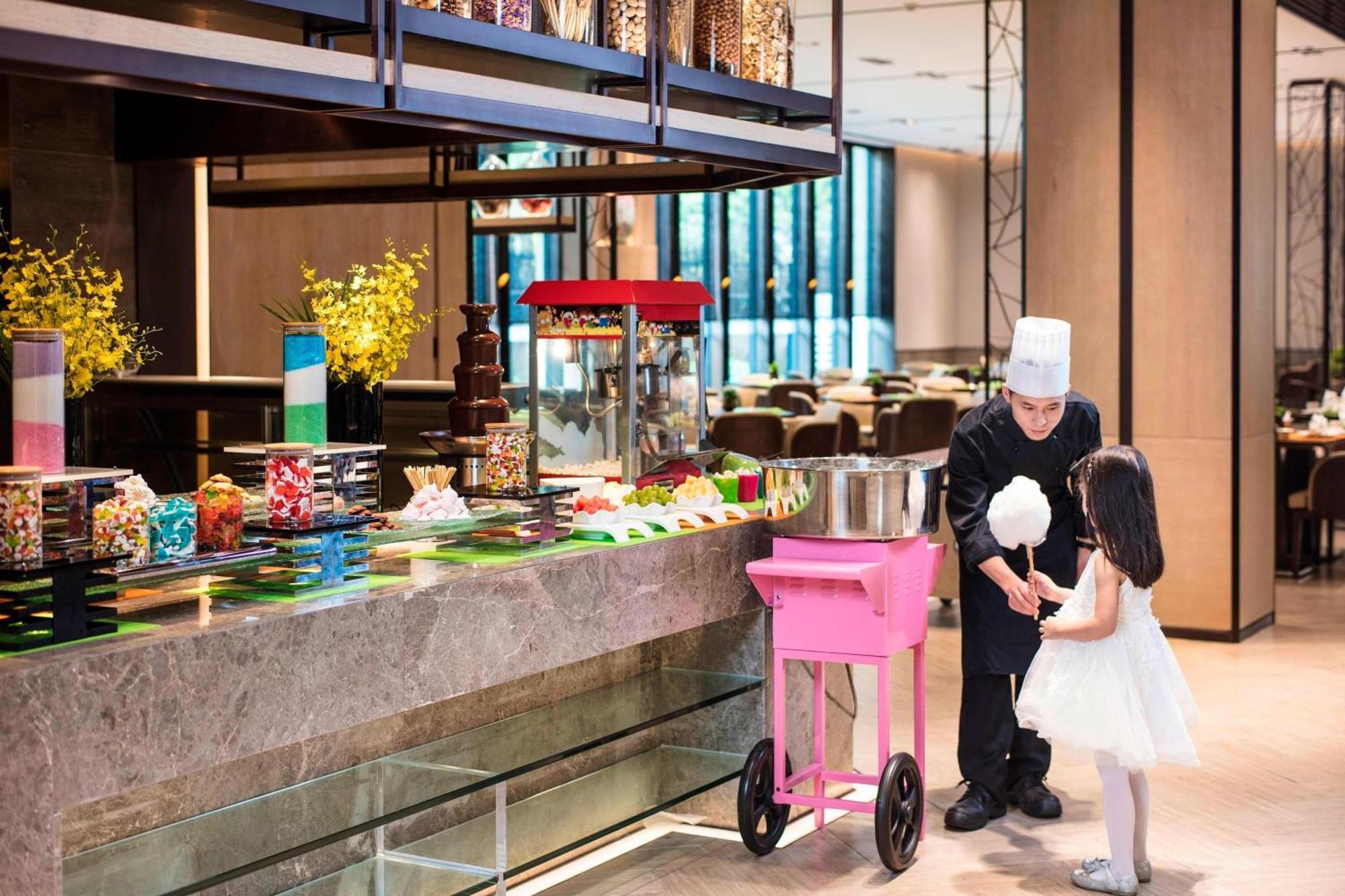 Courtyard By Marriott Shanghai International Tourism And Resorts Zone Exteriör bild