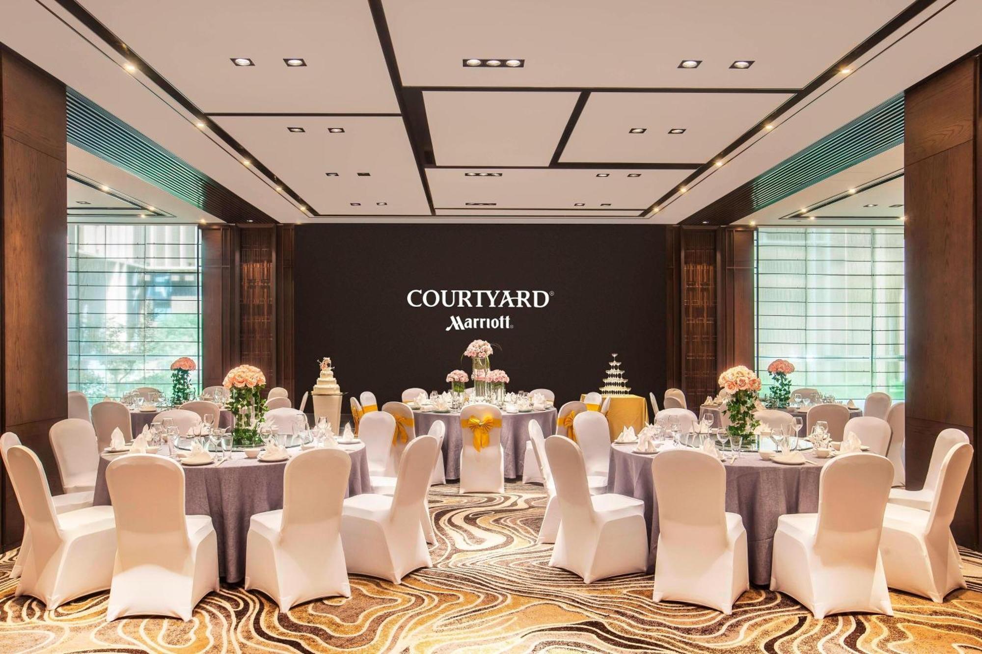 Courtyard By Marriott Shanghai International Tourism And Resorts Zone Exteriör bild