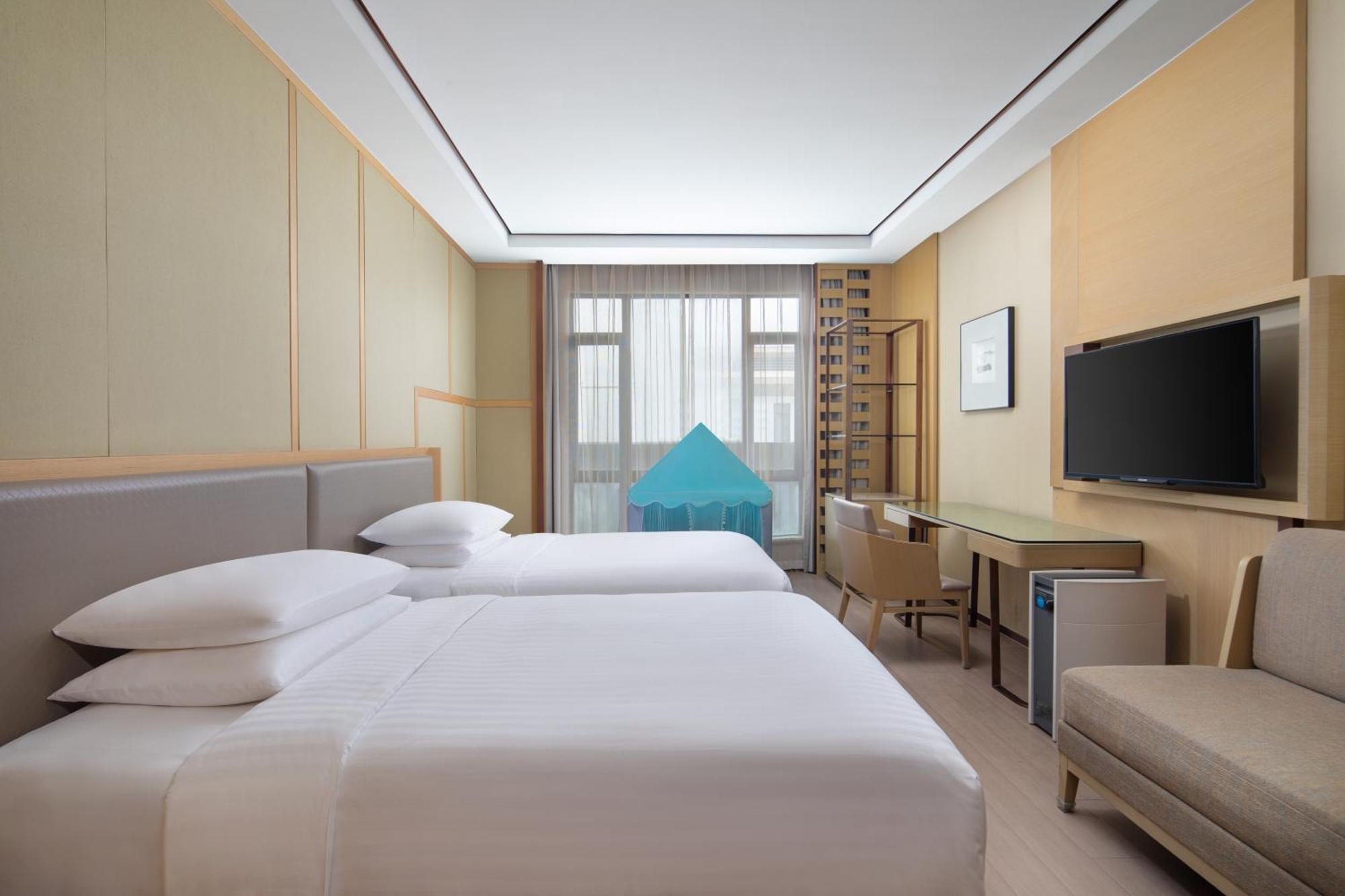 Courtyard By Marriott Shanghai International Tourism And Resorts Zone Exteriör bild