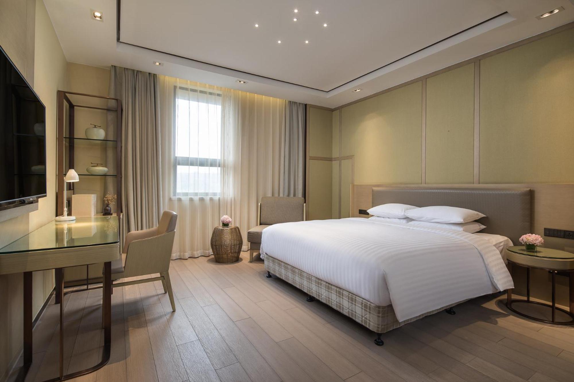 Courtyard By Marriott Shanghai International Tourism And Resorts Zone Exteriör bild